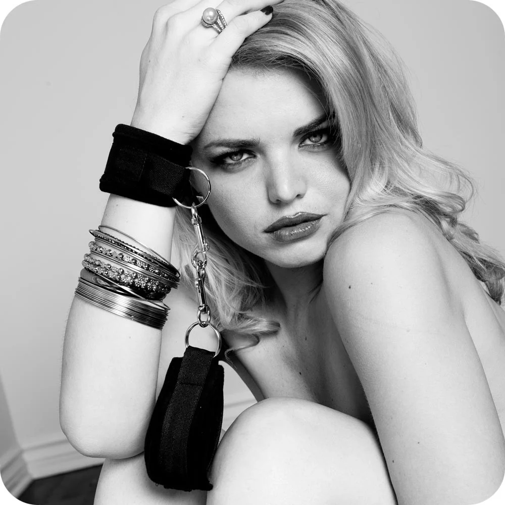 Beginner's Handcuffs - Image 4